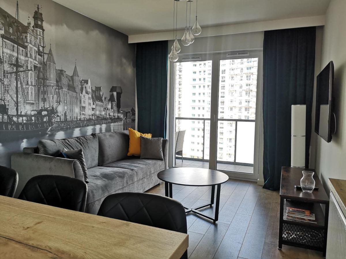 Apartamenty 48 Letnica กดัญสก์ ภายนอก รูปภาพ